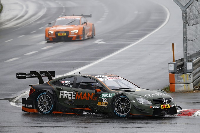 Robert Wickens trotseert regen op Norisring