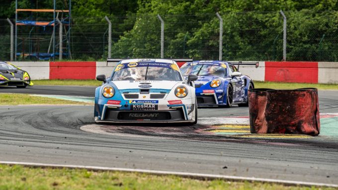 GT-wagens strijden om de algemene zege in de 45ste editie van de 24 Hours of Zolder