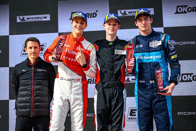 Racetalent Milan Marczak imponeert met rookiezege in Porsche Sprint Challenge Southern Europe in Barcelona