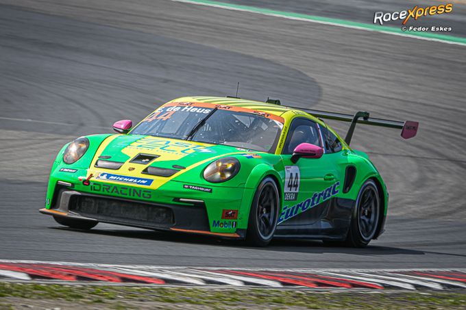 Porsche Sixt Carrera Cup Deutschland Nürburgring Foto Fedor Eskes 9 Emily de Heus