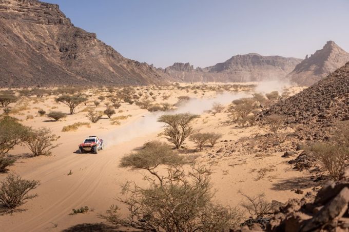 Dakar Rally Toyota Gazoo Racing W2RC-team (TGR W2RC) blufpoker 8e etappe Foto 2