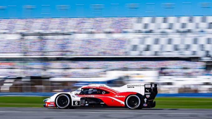 IMSA 24H Daytona 2026 Daytona International Speedway Porsche Foto 9