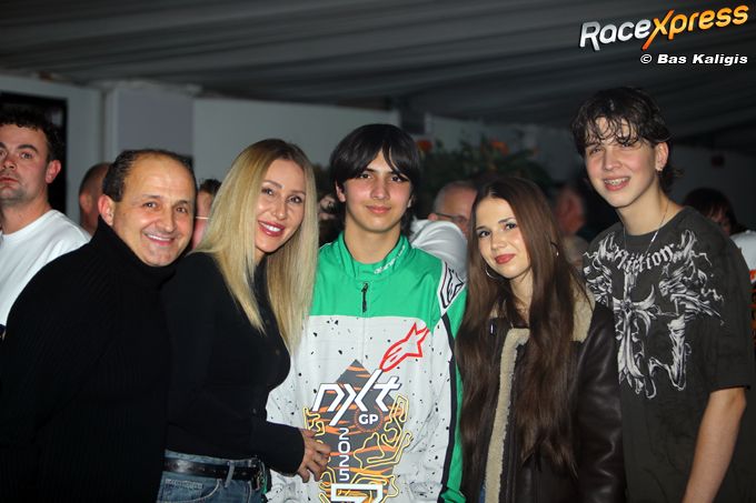 Karter Akio Sadula pakt eerste kampioenschapsbeker bij NXT GP Dutch Open