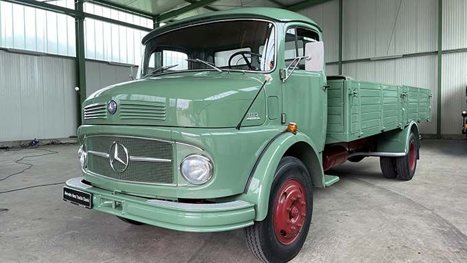Mercedes-Benz Trucks
