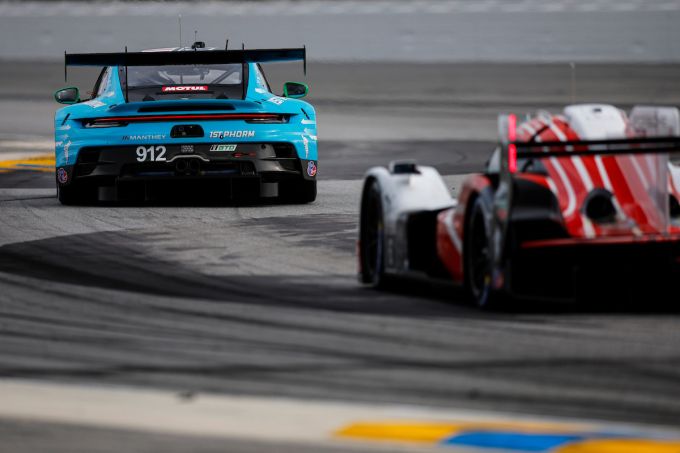 IMSA WeatherTech SportsCar Championship Mobil1 12 Hours of Sebring 2026 Morris Schuring foto 7