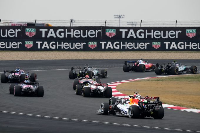 Start Grand Prix China 2026 Mercedes en Ferrari aan kopnull