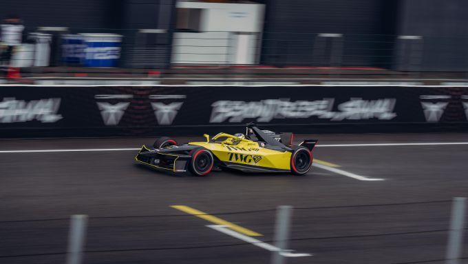 Porsche celebrates 75 years of motorsport at home Porsche E-Prix in Berlin 11