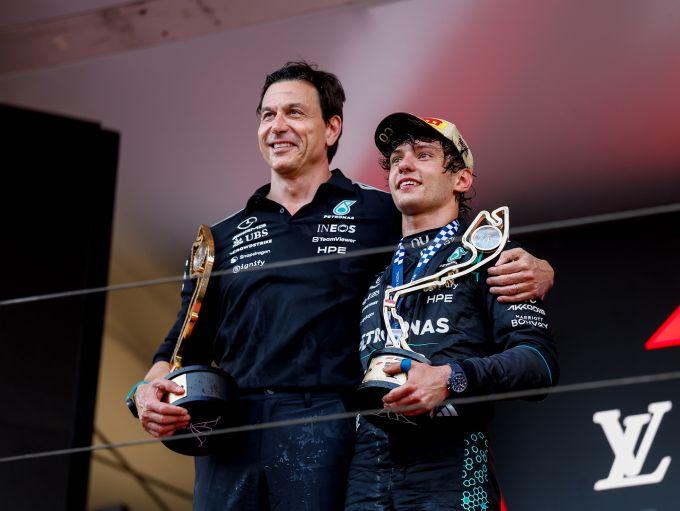 Kimi Antonelli Toto Wolff Mercedes George Russell